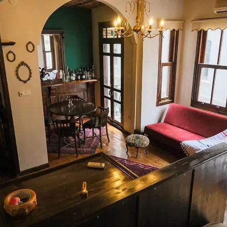 アパート Old Stylish Vintage Apt In Pera